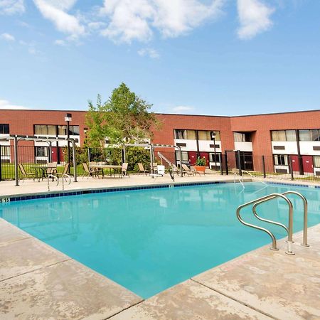 Ramada By Wyndham Cedar City Exteriör bild