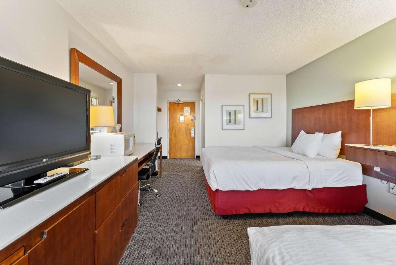 Ramada By Wyndham Cedar City Exteriör bild