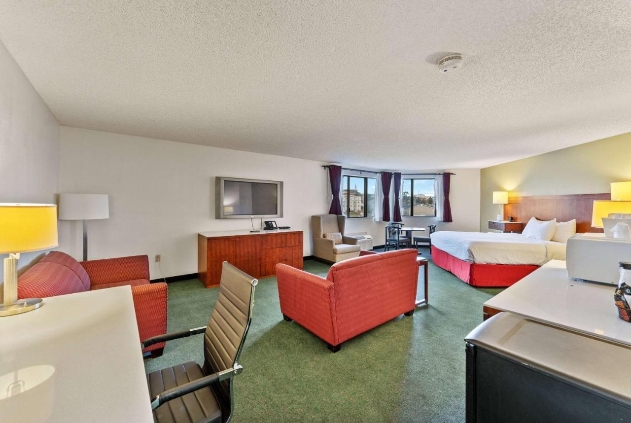Ramada By Wyndham Cedar City Exteriör bild