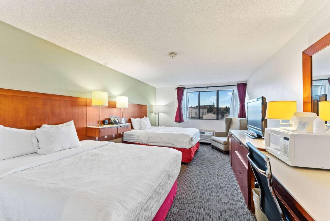 Ramada By Wyndham Cedar City Exteriör bild