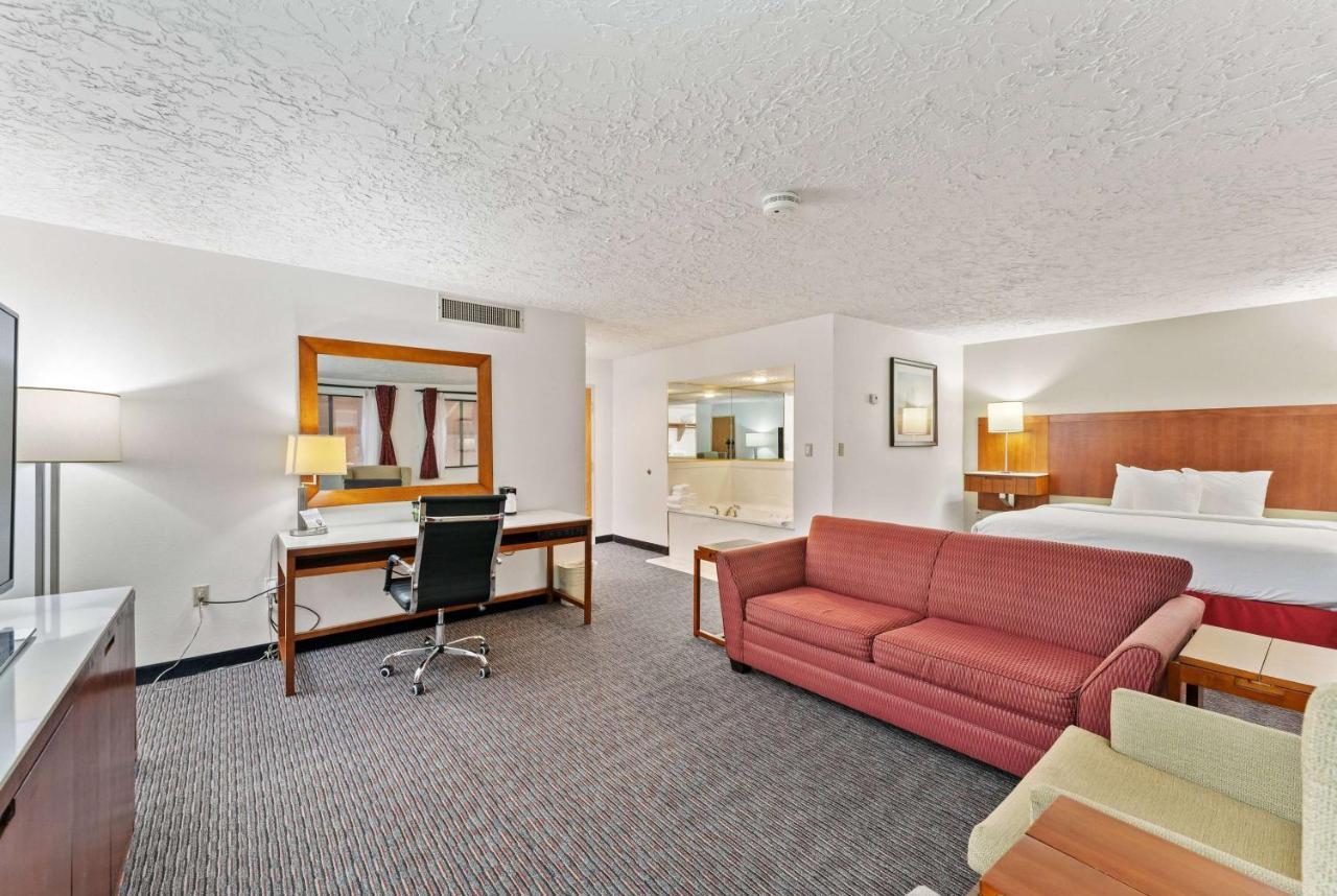 Ramada By Wyndham Cedar City Exteriör bild