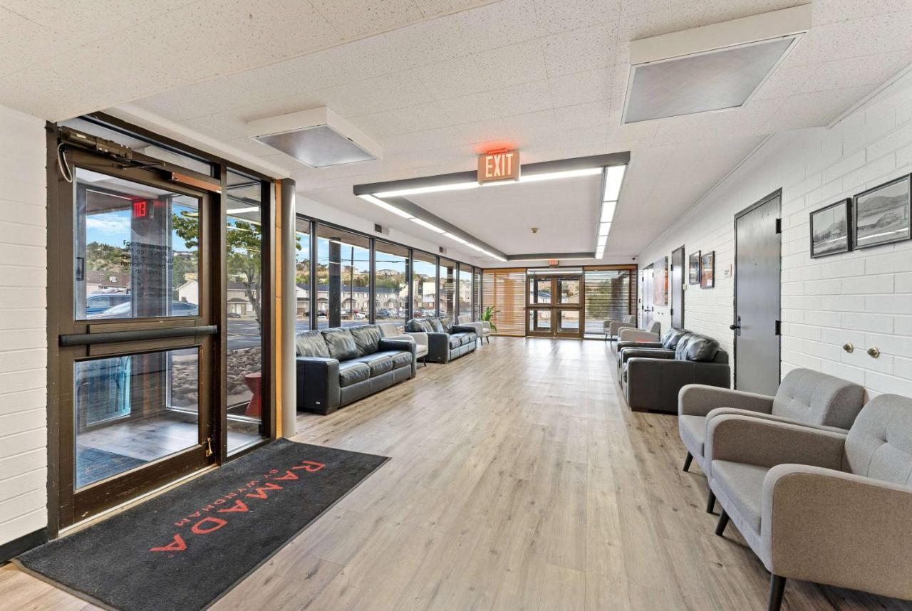 Ramada By Wyndham Cedar City Exteriör bild