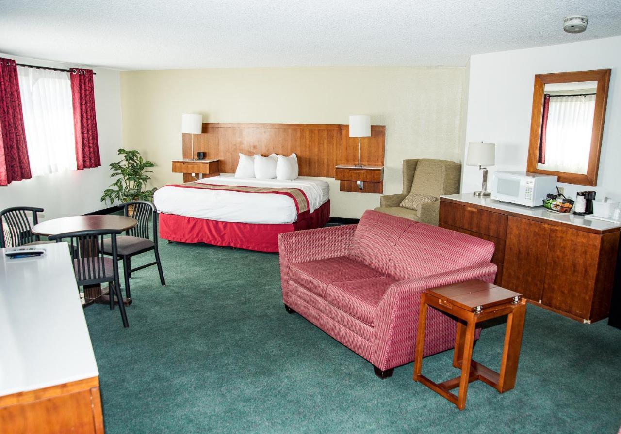 Ramada By Wyndham Cedar City Exteriör bild